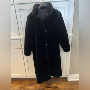 Marvin Richards EUC Black Teddy Coat Petite Small Faux Fur Nylon REVERSIBLE Warm